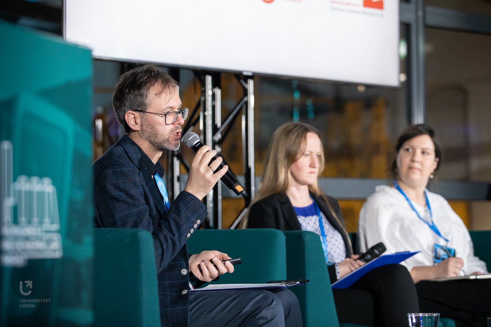 [Translate to English:] paneliści