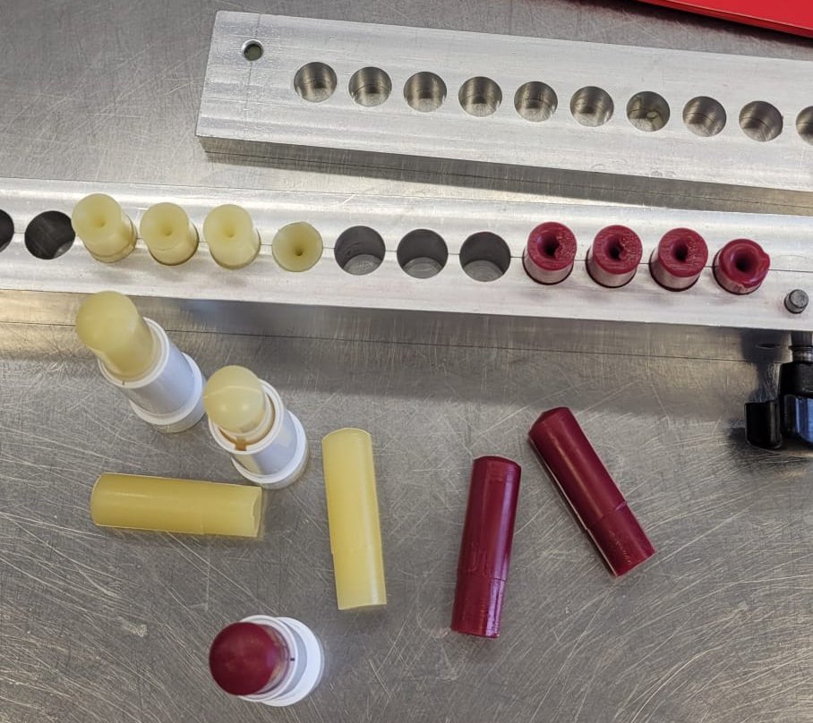 zdjęcie różnego rodzaju pomadek