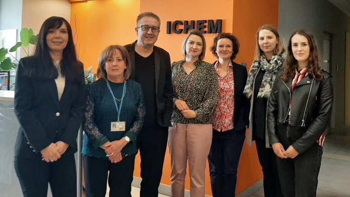 [Translate to English:] grupa osób w różnym wieku, członkowie zespołu projektowego