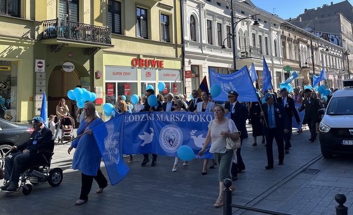 zdjęcie z marszu pokoju
